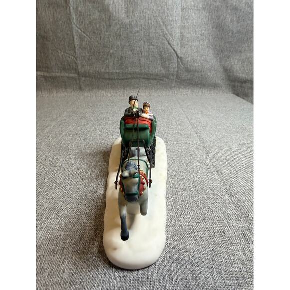 Dept 56 Heritage Village Collection "Dashing Through The Snow" 5820-3 - Picture 8 of 10